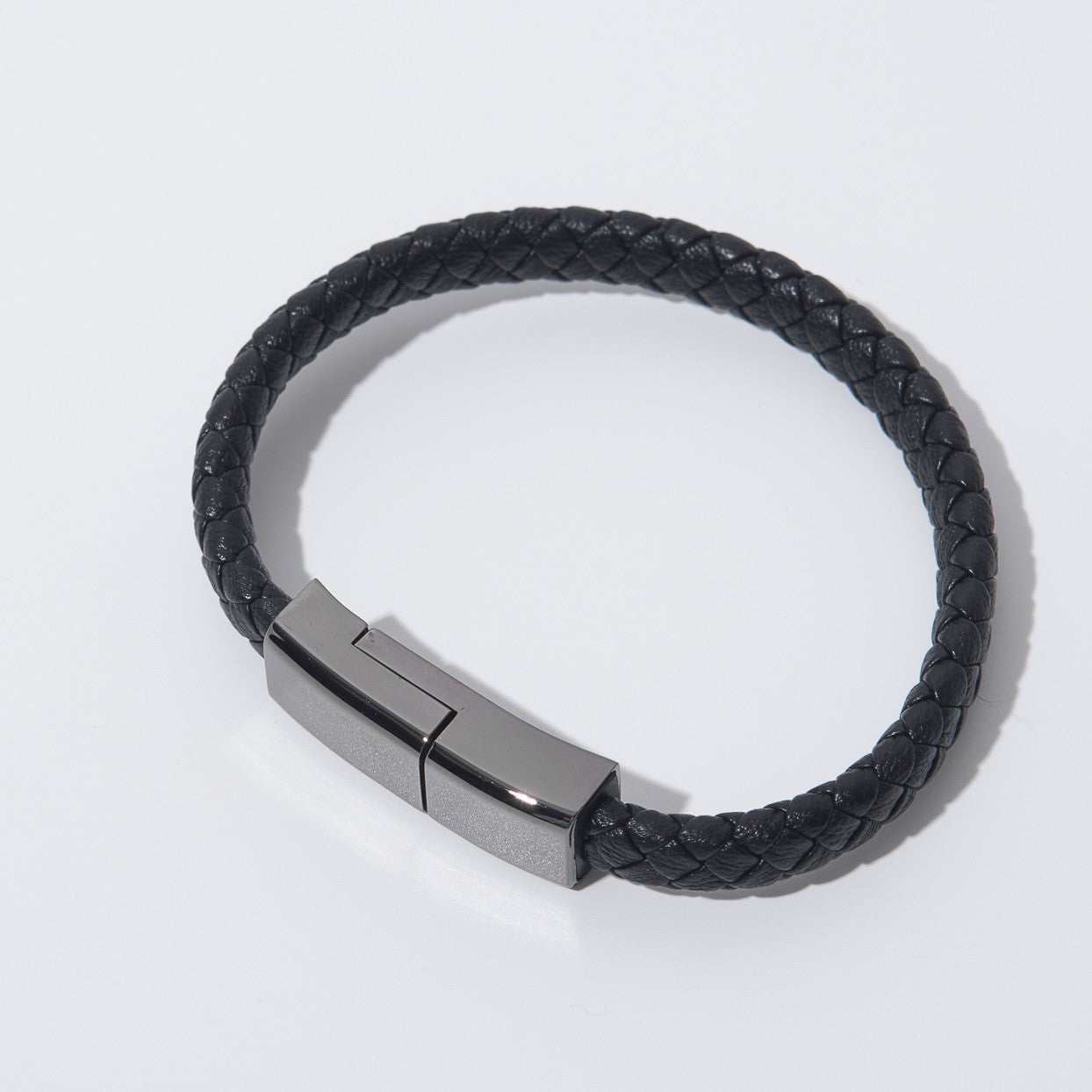 Black braided leather bracelet charger USB cable with zinc alloy clasp for iPhone and Type-C devices